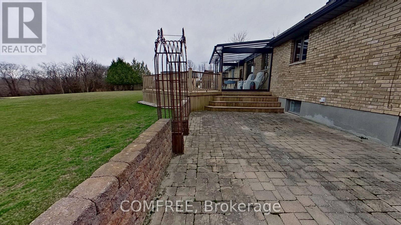 3938 Tile Yard Road, Enniskillen (Petrolia), Ontario  N0N 1R0 - Photo 30 - X12069752