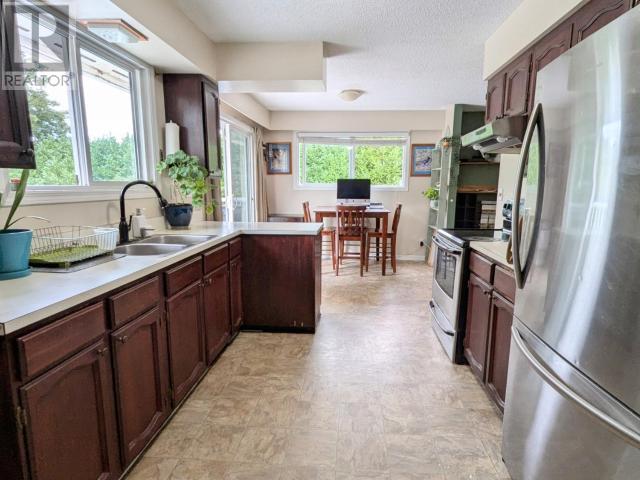 Property at 5395 YUKON AVE image 4
