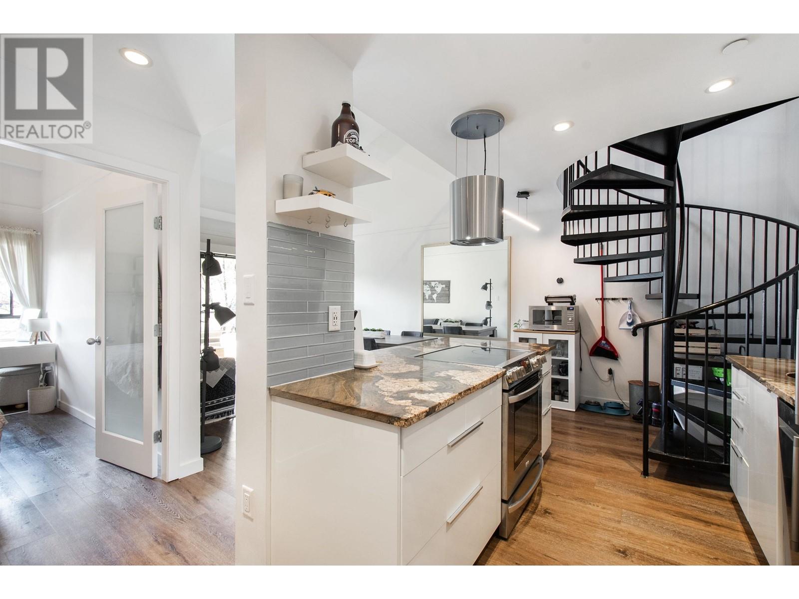 406 1549 Kitchener Street, Vancouver, British Columbia  V5L 2V8 - Photo 3 - R2987655