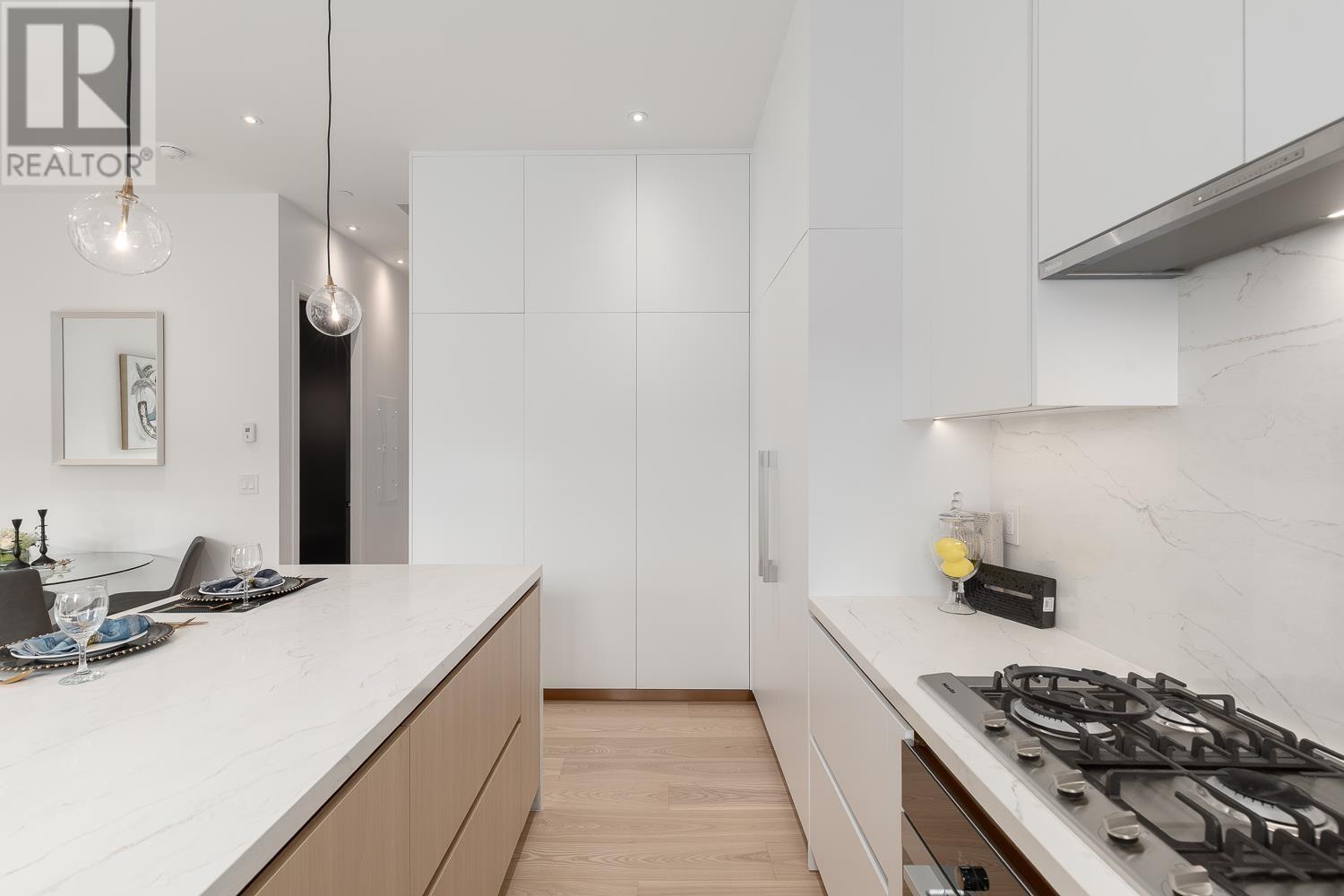 2 4084 W 10th Avenue, Vancouver, British Columbia  V6R 2H1 - Photo 10 - R2987672