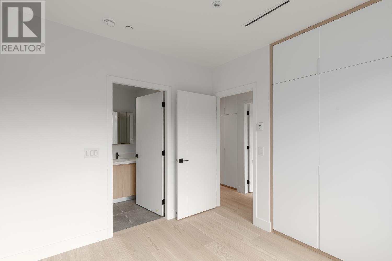 2 4084 W 10th Avenue, Vancouver, British Columbia  V6R 2H1 - Photo 16 - R2987672