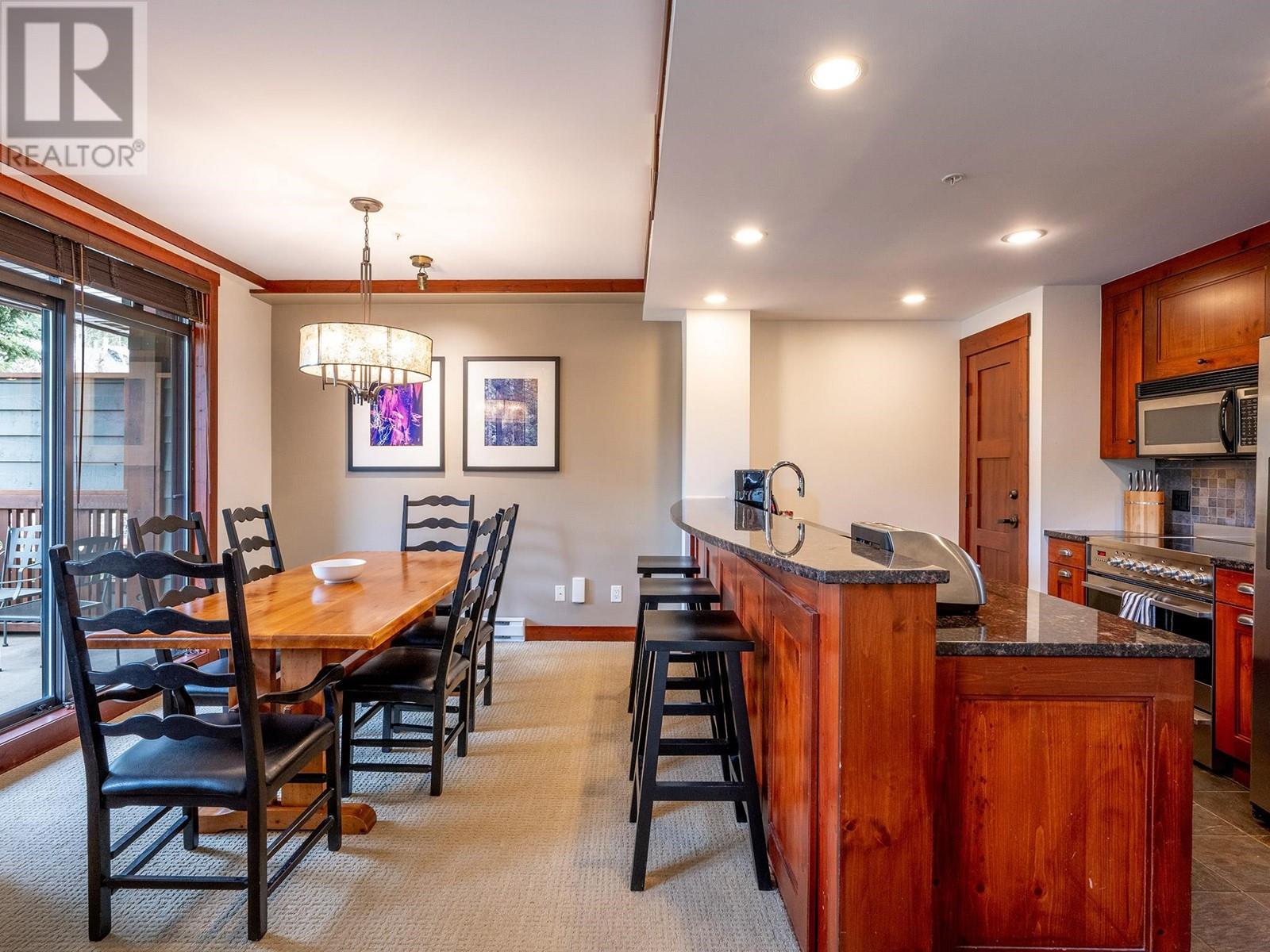 208 2202 Gondola Way, Whistler, British Columbia  V8E 0M7 - Photo 9 - R2987689