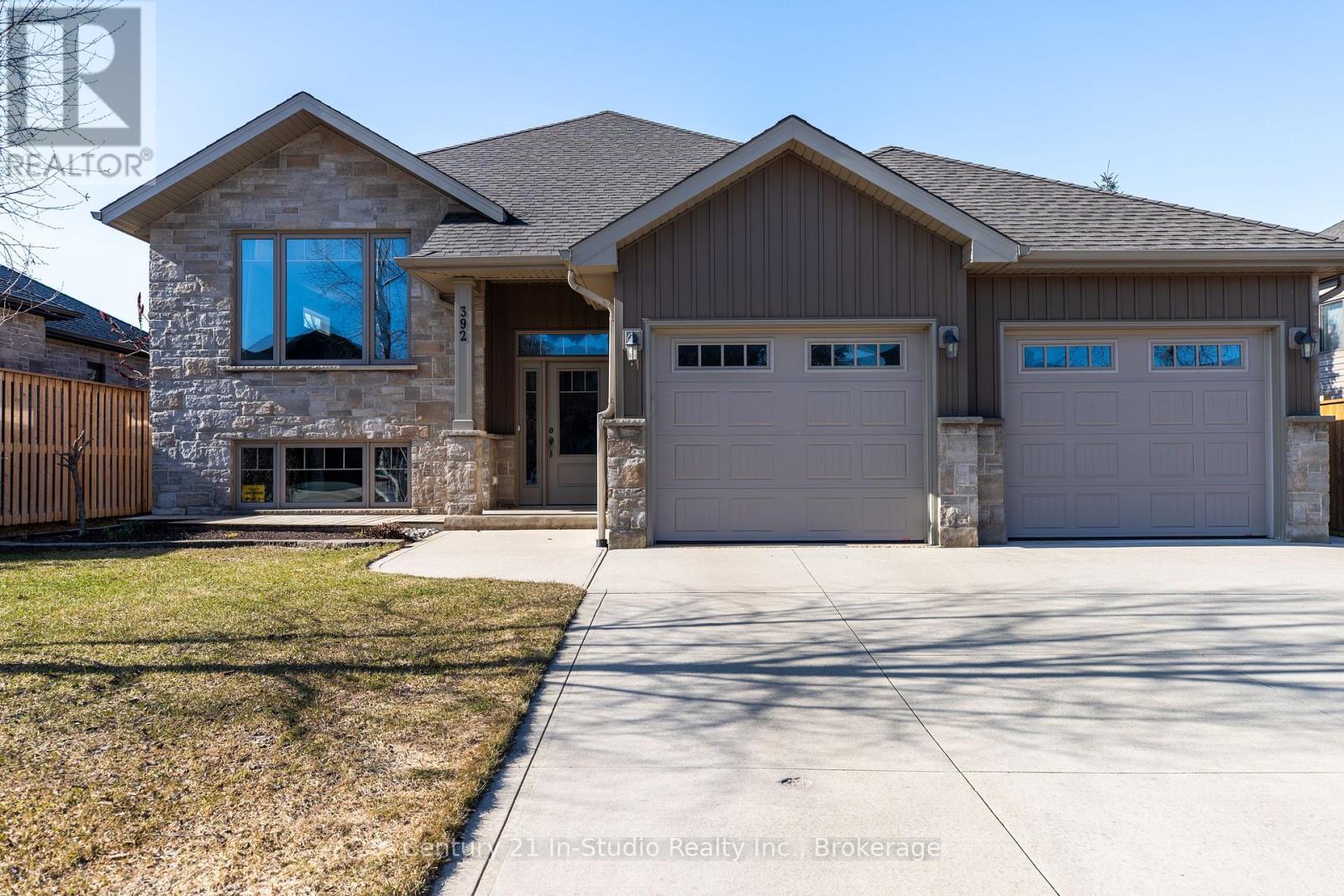 Property at 392 PEIRSON AVENUE image 2
