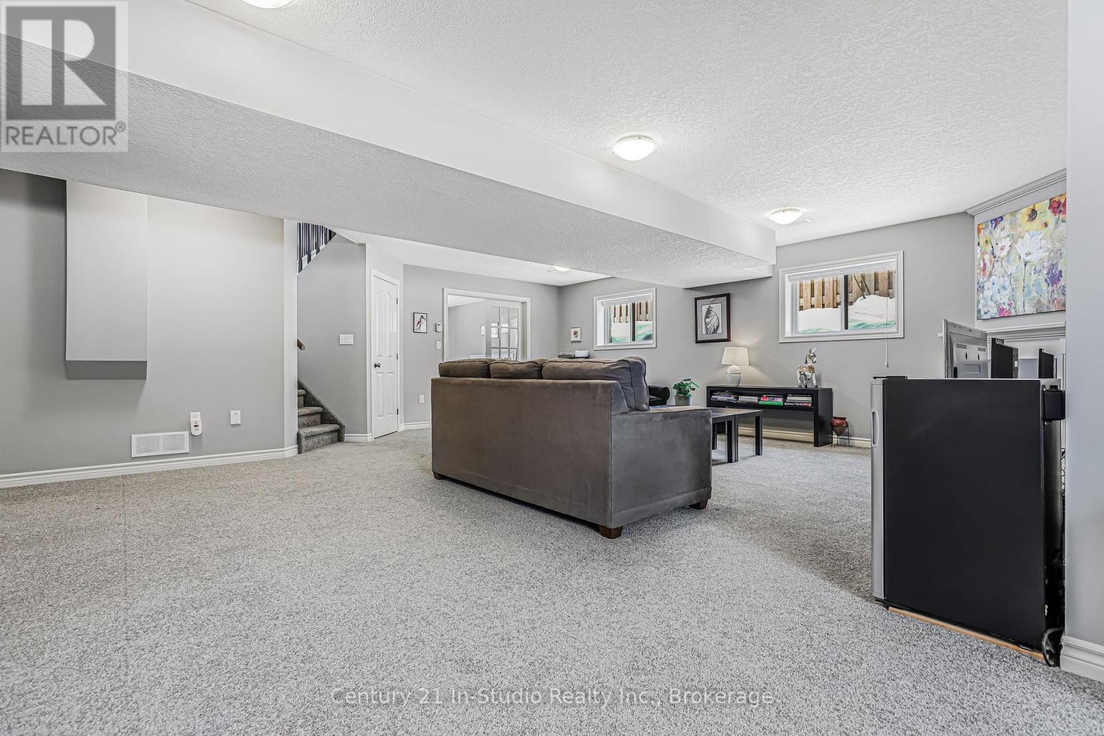 392 Peirson Avenue, Saugeen Shores, Ontario  N0H 2C1 - Photo 36 - X12069744