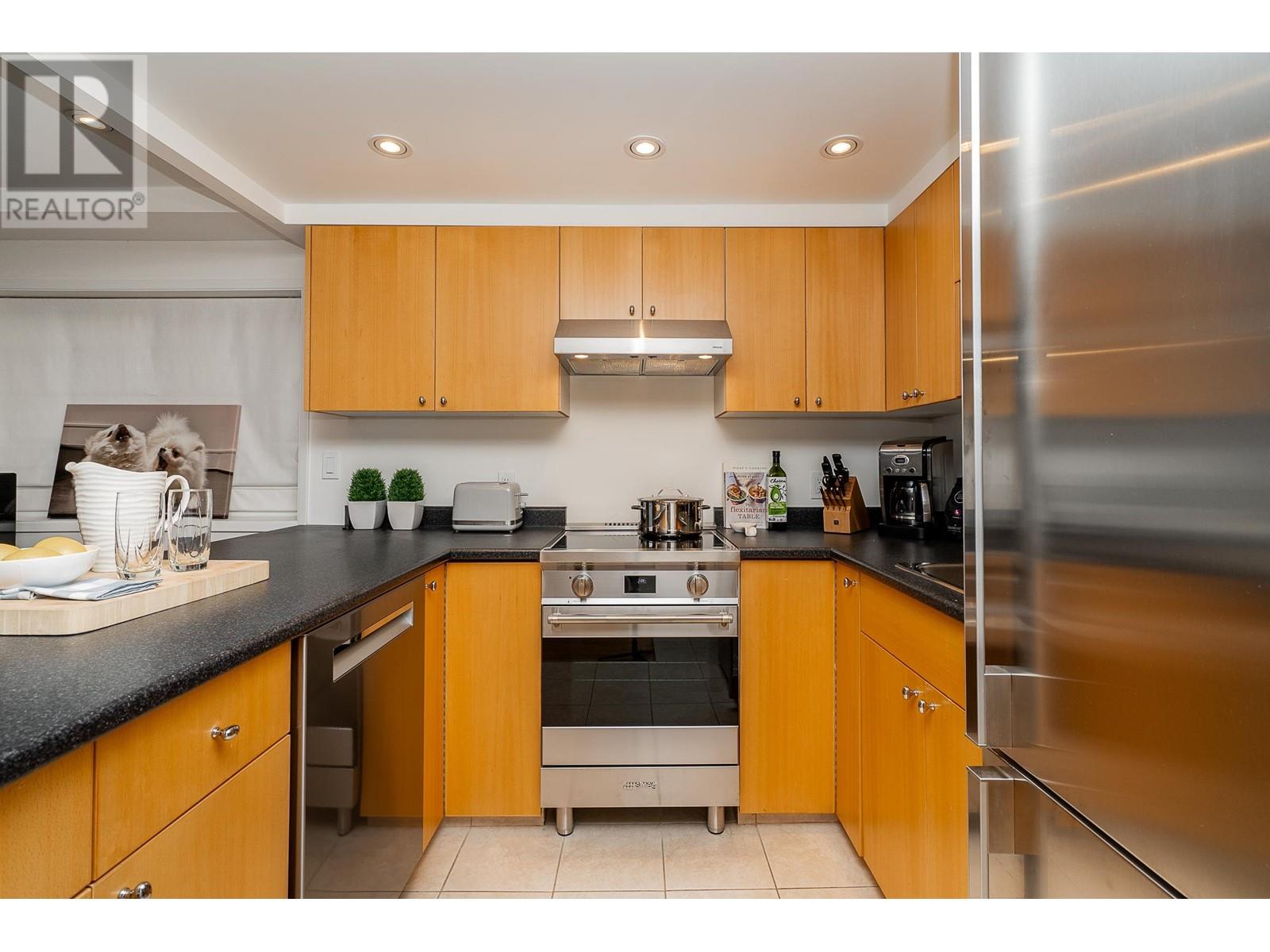 3262 W 1st Avenue, Vancouver, British Columbia  V6K 1H5 - Photo 31 - R2987630
