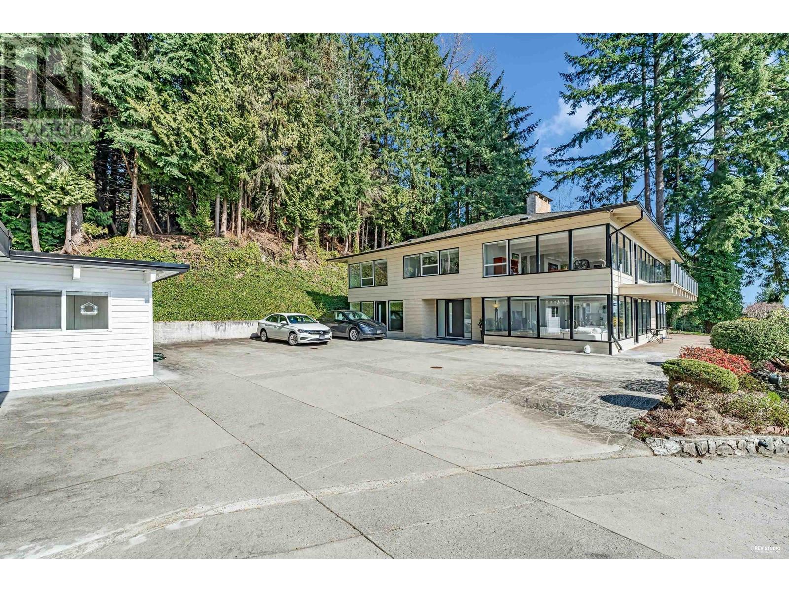 2755 Skilift Place, West Vancouver, British Columbia  V7S 2T6 - Photo 37 - R2987723