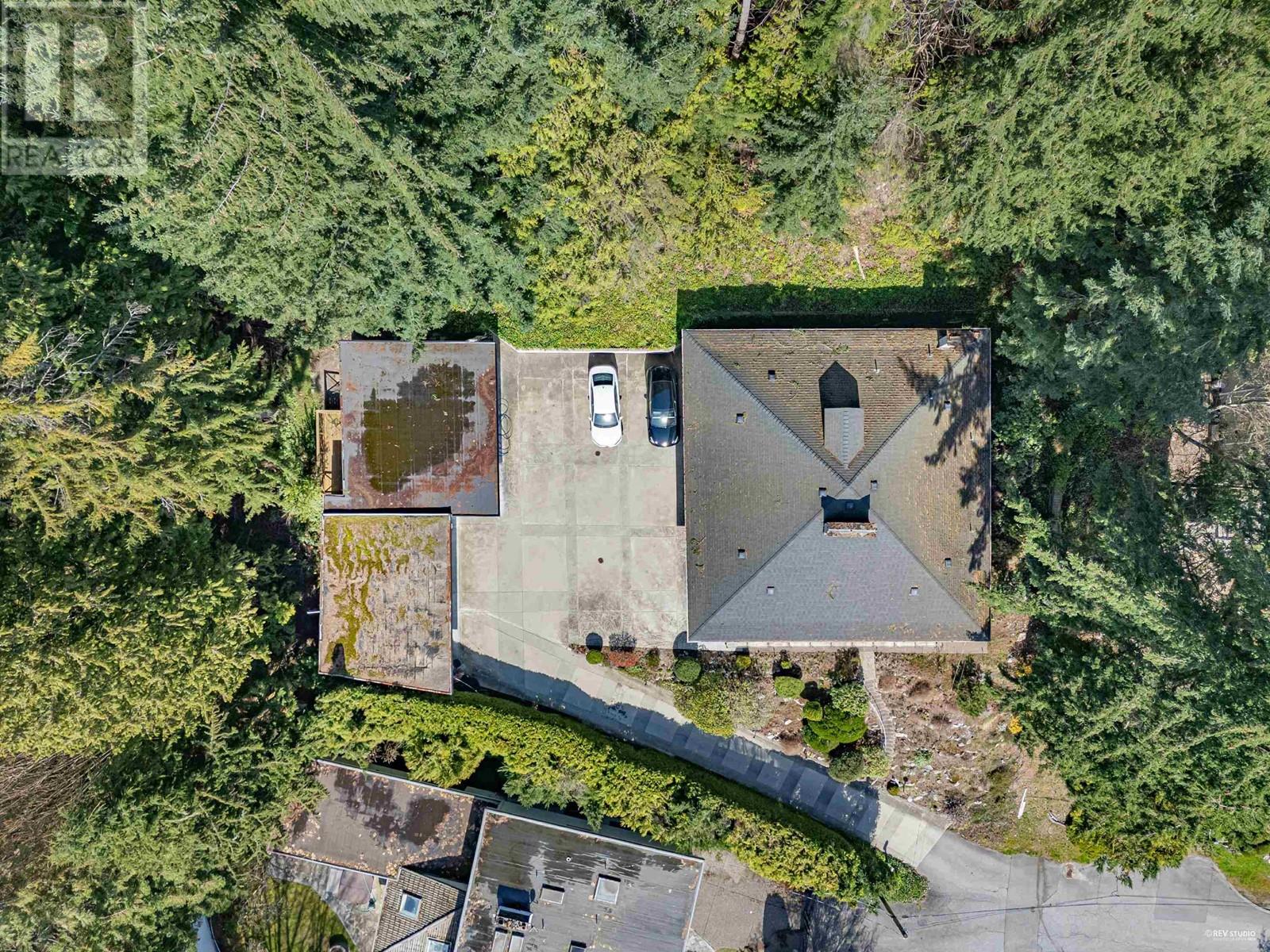 2755 Skilift Place, West Vancouver, British Columbia  V7S 2T6 - Photo 40 - R2987723