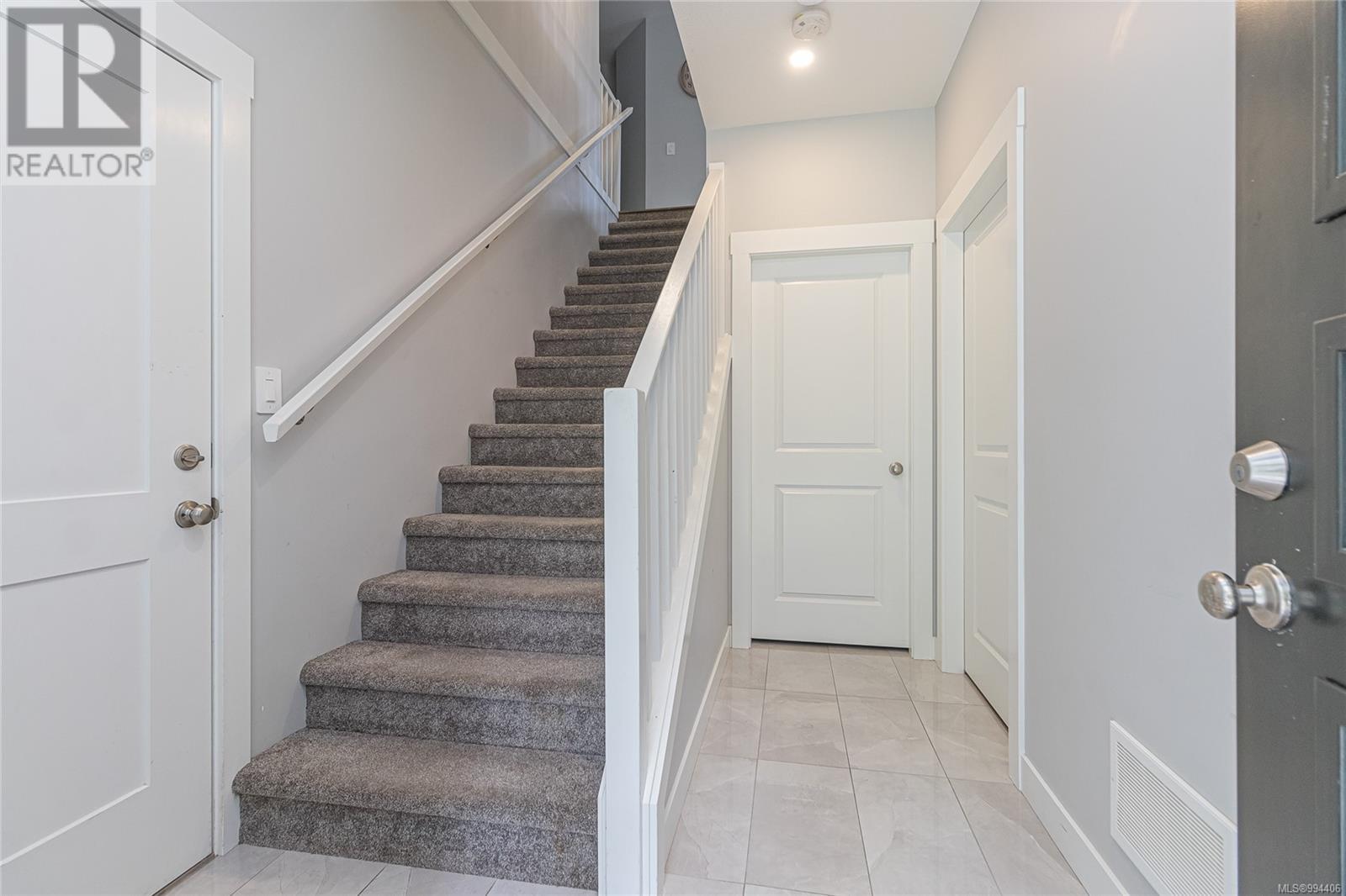 Property at 664 Eighth St image 2