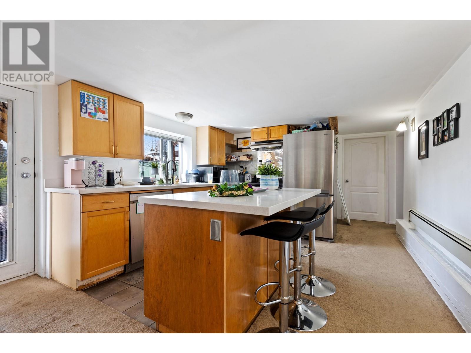 1916 Brunette Avenue, Coquitlam, British Columbia  V3K 1H7 - Photo 23 - R2986530