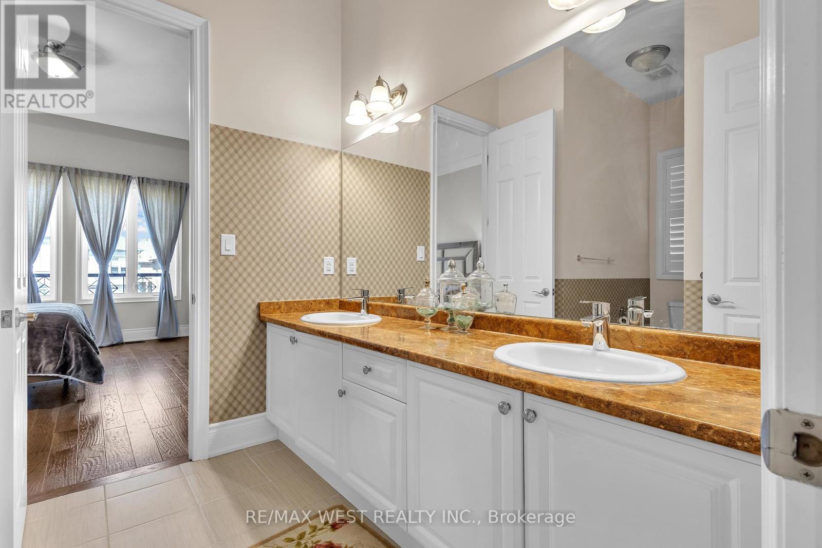 37 Venkata Drive, Vaughan, Ontario  L4H 3X9 - Photo 29 - N12069806