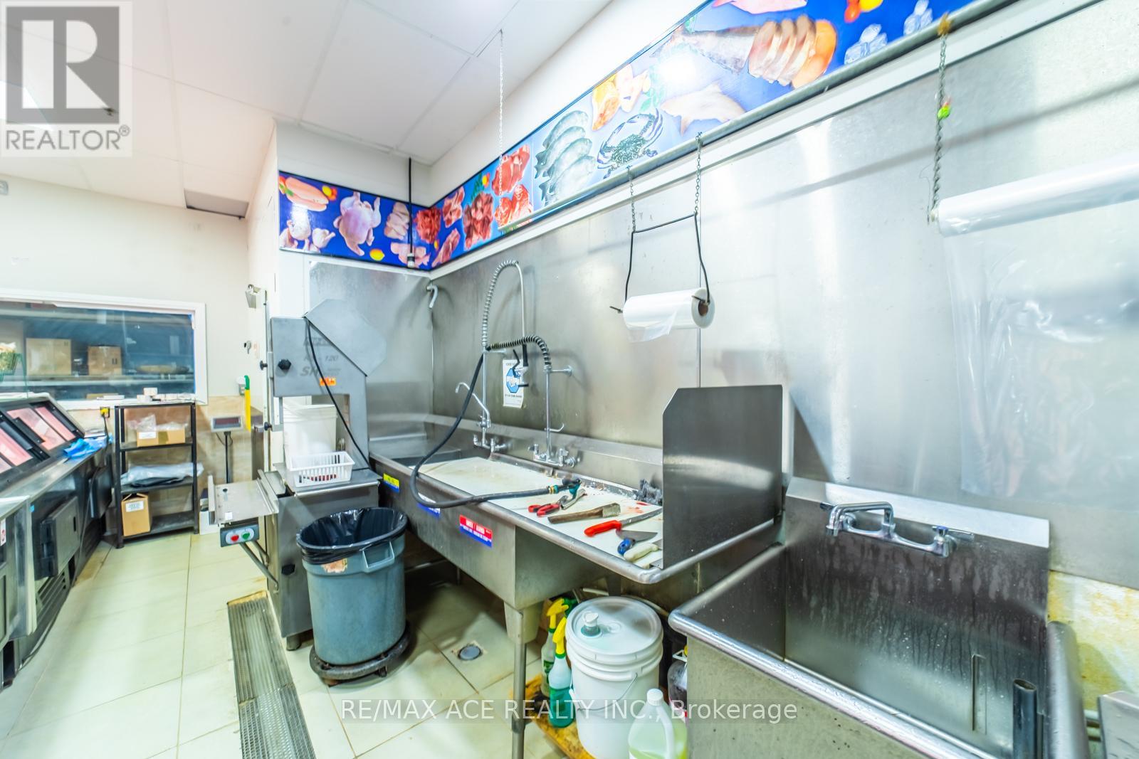 5 & 6 - 50 Sunnyvale Gate, Brampton, Ontario  L6S 0C4 - Photo 13 - W11944555