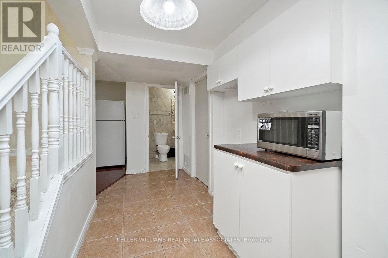 635 Huntington Ridge Drive, Mississauga, Ontario  L5R 1Z7 - Photo 43 - W12063400