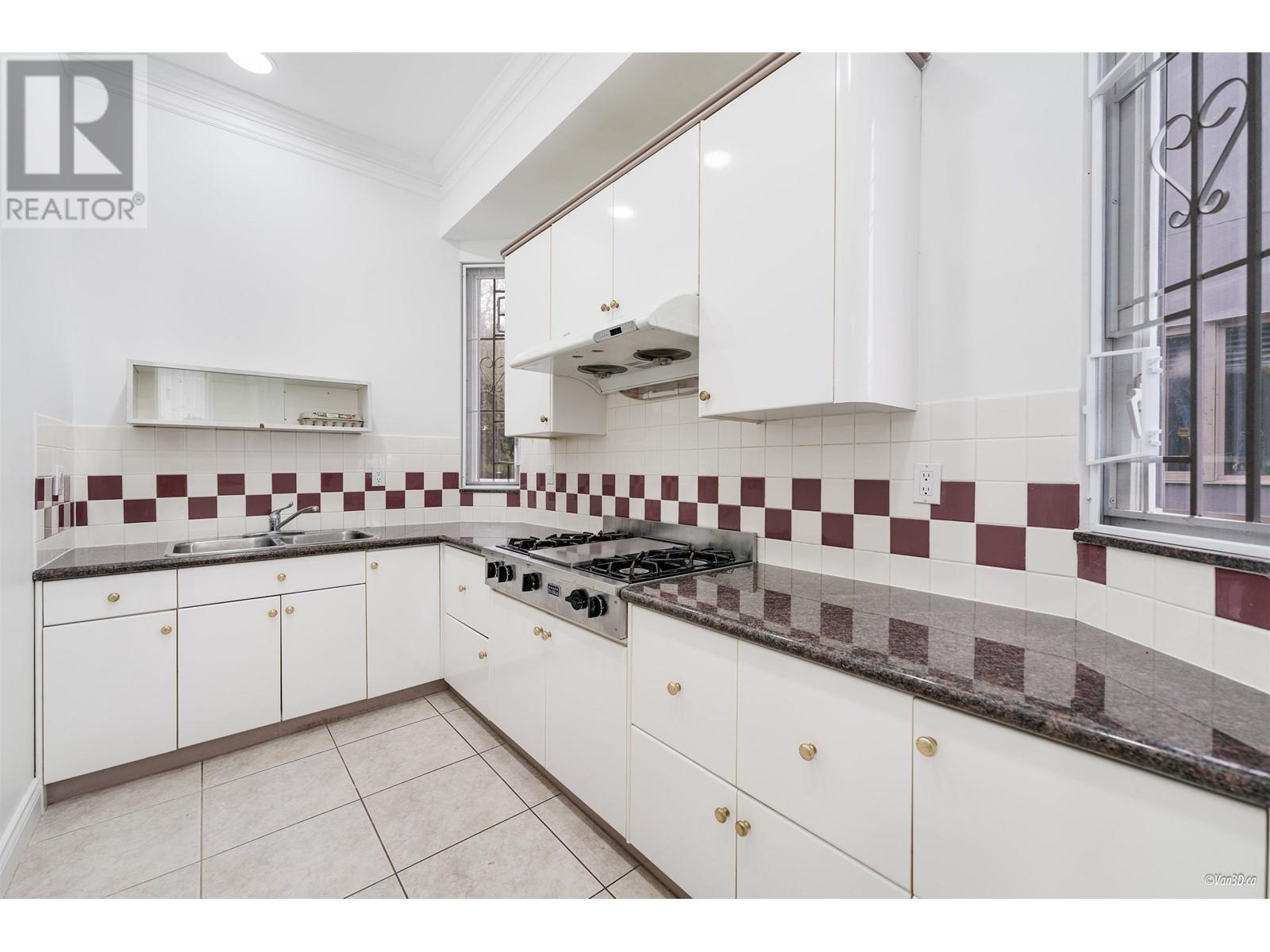 2577 W 23rd Avenue, Vancouver, British Columbia  V6L 1N7 - Photo 19 - R2987441