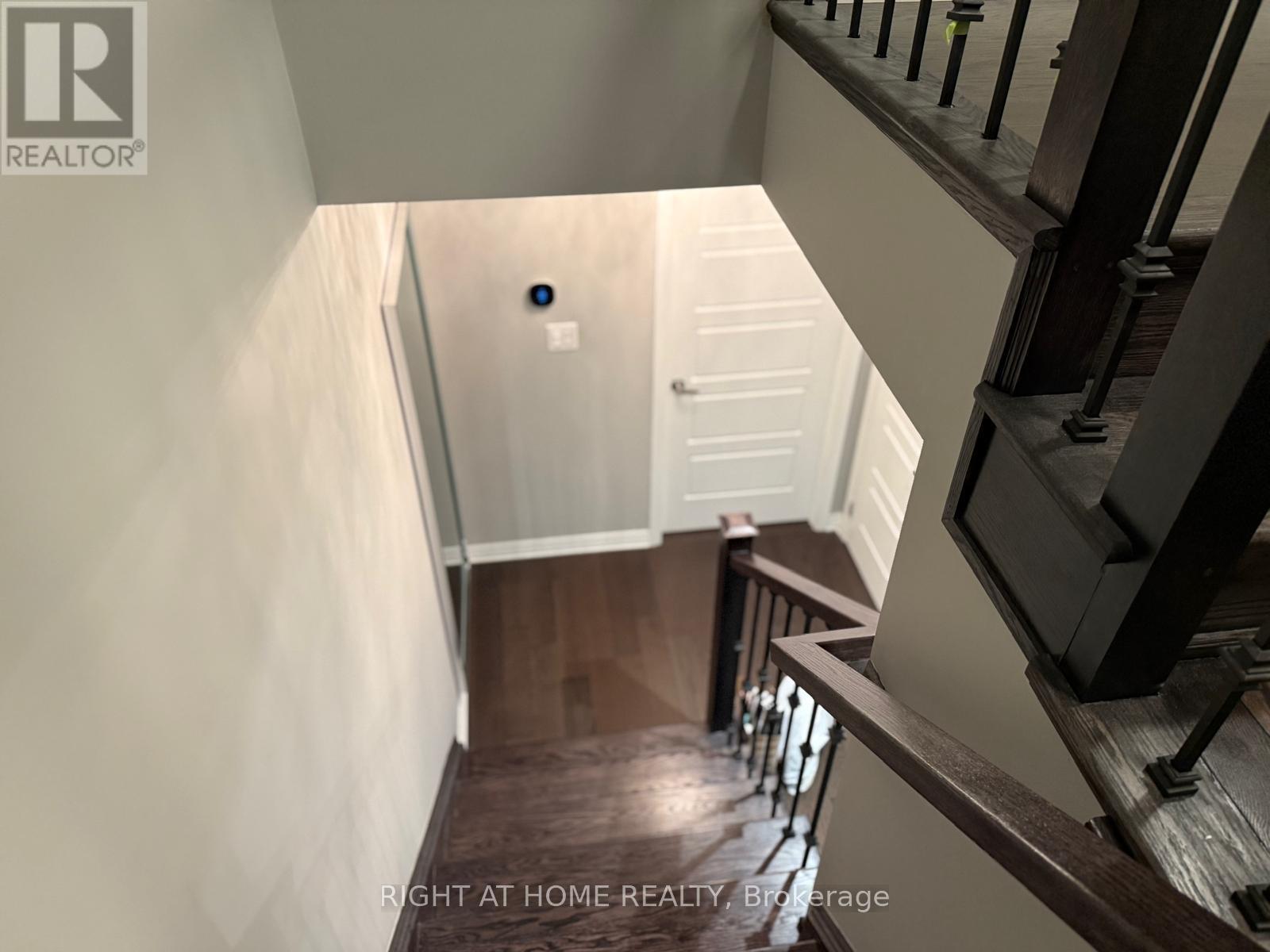 454 Bellflower Court, Milton (1039 - Mi Rural Milton), Ontario  L9E 1W4 - Photo 15 - W12069779