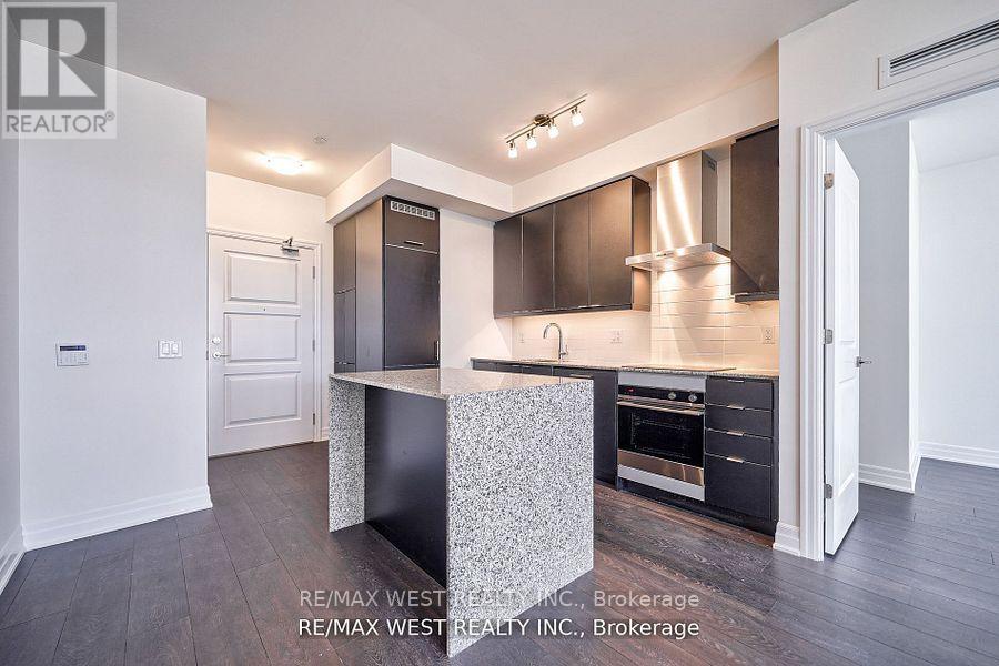 3101 - 36 Elm Drive W, Mississauga, Ontario  L5B 0N3 - Photo 8 - W12069804