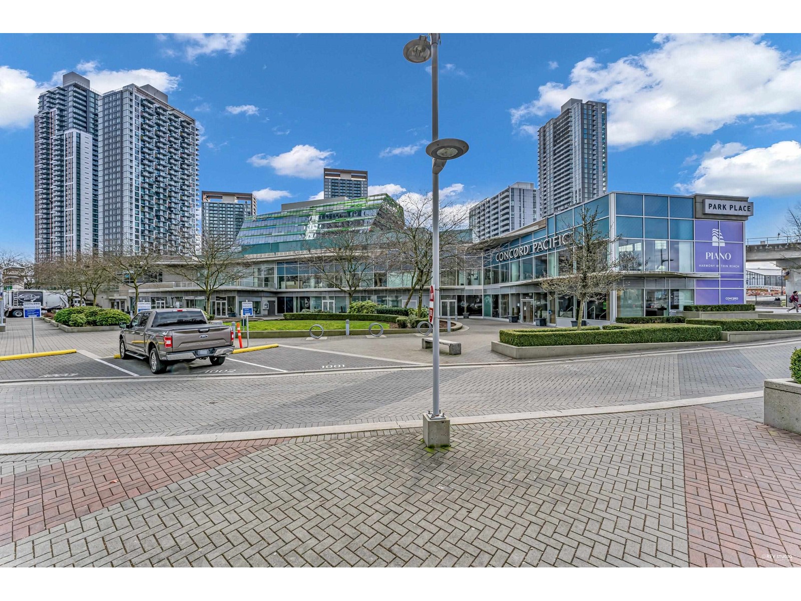 402 13618 100 Avenue, Surrey, British Columbia  V3T 0A8 - Photo 29 - R2987653