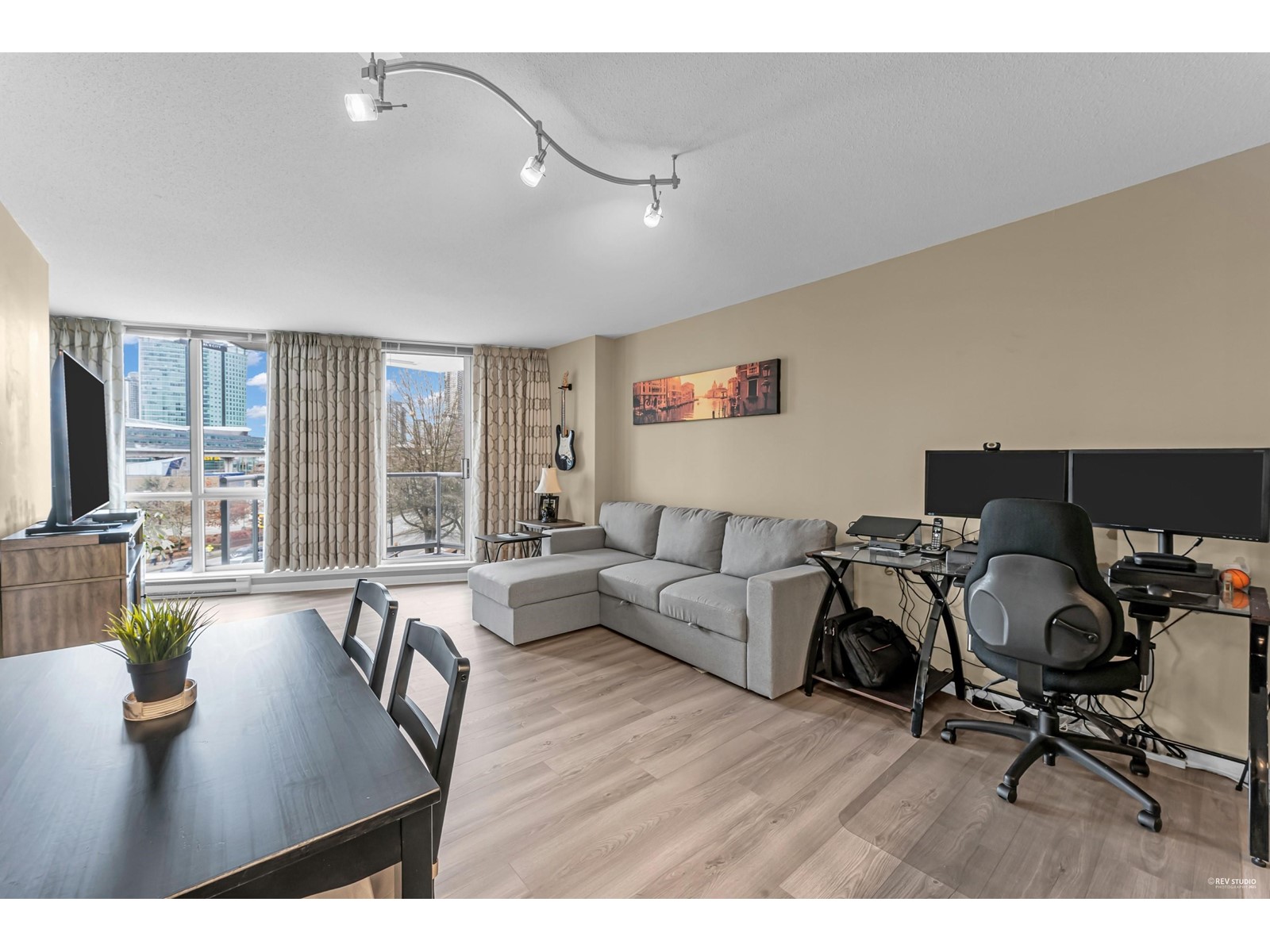 402 13618 100 Avenue, Surrey, British Columbia  V3T 0A8 - Photo 7 - R2987653