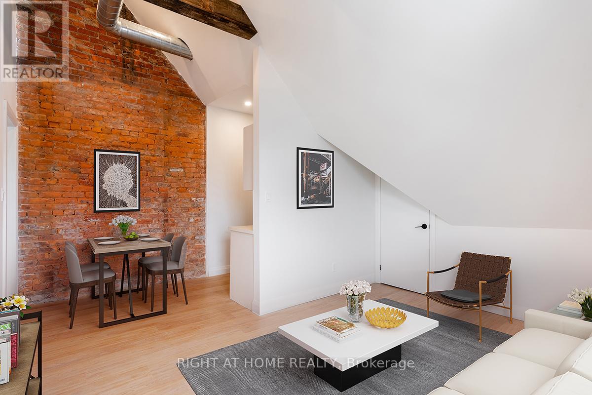3 - 115 Catharine Street N, Hamilton (Beasley), Ontario  L8R 1J5 - Photo 8 - X12069751