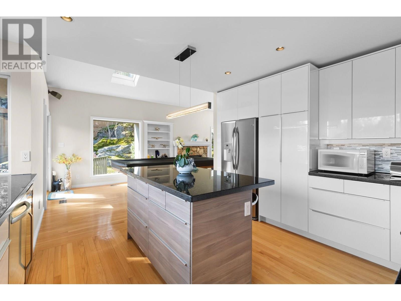4635 Caulfeild Drive, West Vancouver, British Columbia  V7W 1E9 - Photo 13 - R2986659