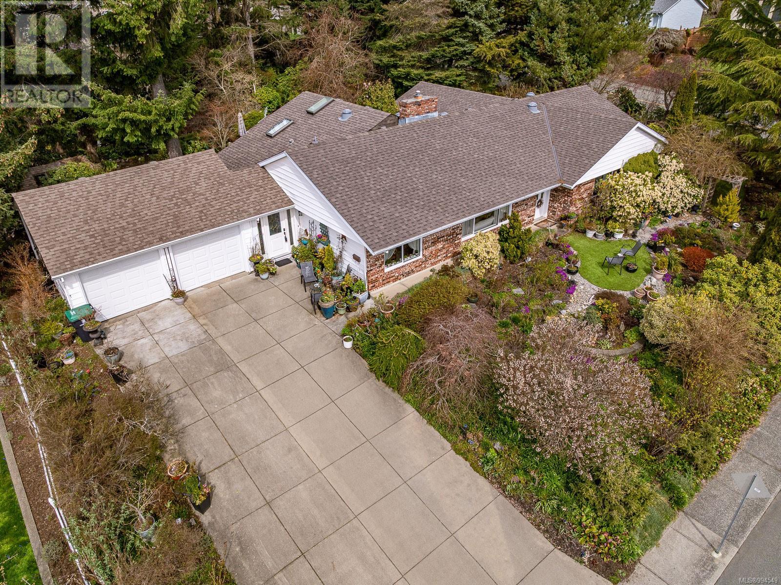 1369 Malahat Dr, Courtenay, British Columbia  V9N 8B2 - Photo 1 - 994549