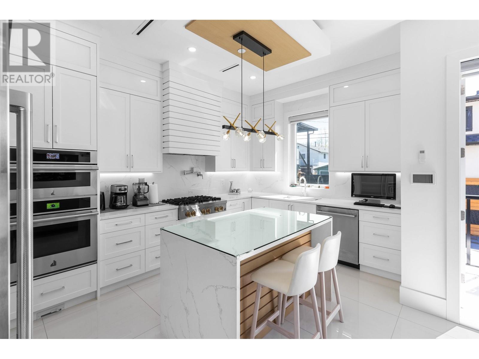 886 E 38th Avenue, Vancouver, British Columbia  V5W 1J3 - Photo 11 - R2987681