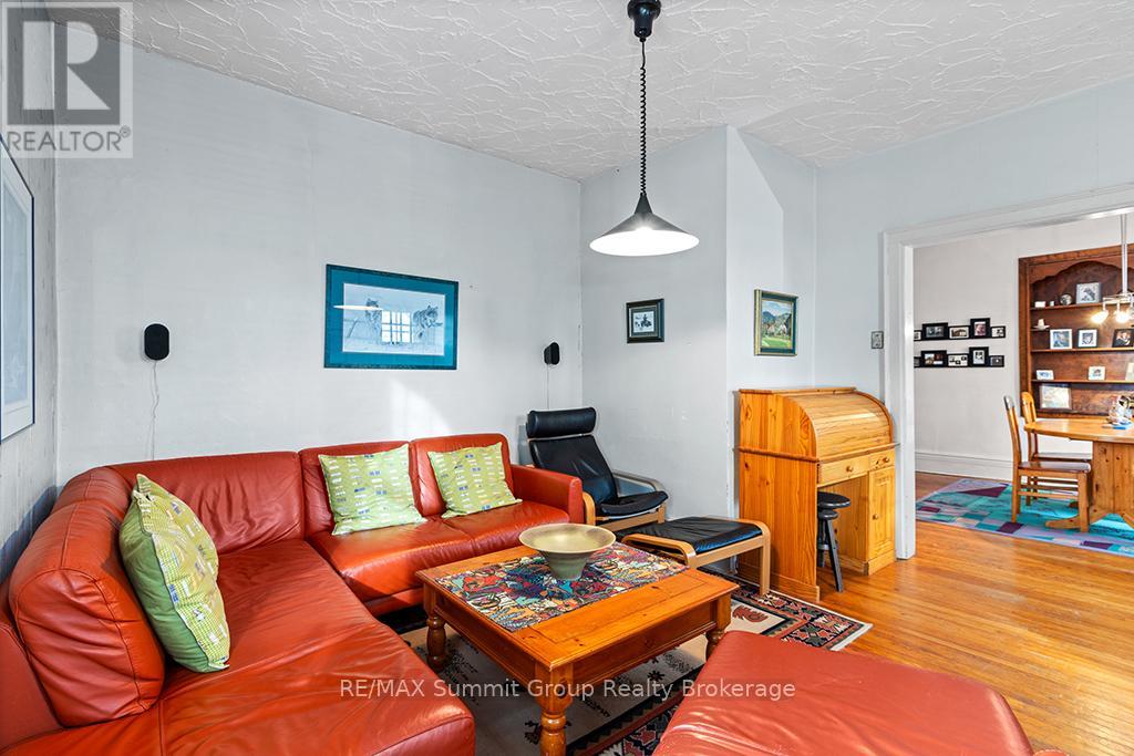 795099 East Back Line, Grey Highlands, Ontario  N0C 1H0 - Photo 11 - X12069953