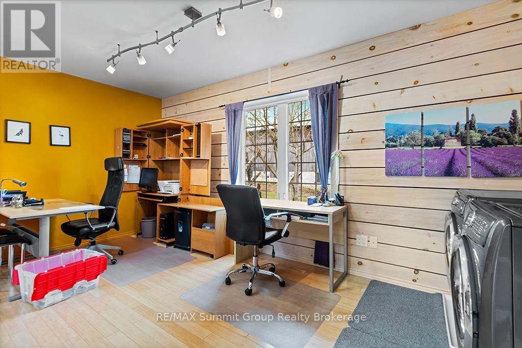 795099 East Back Line, Grey Highlands, Ontario  N0C 1H0 - Photo 18 - X12069953