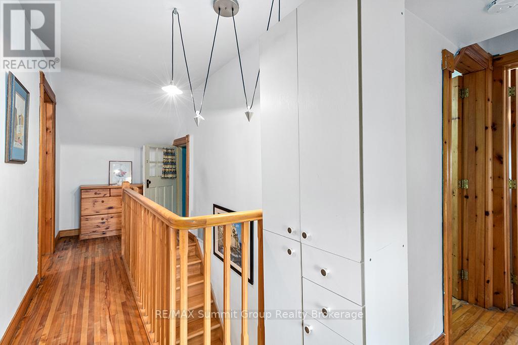 795099 East Back Line, Grey Highlands, Ontario  N0C 1H0 - Photo 21 - X12069953