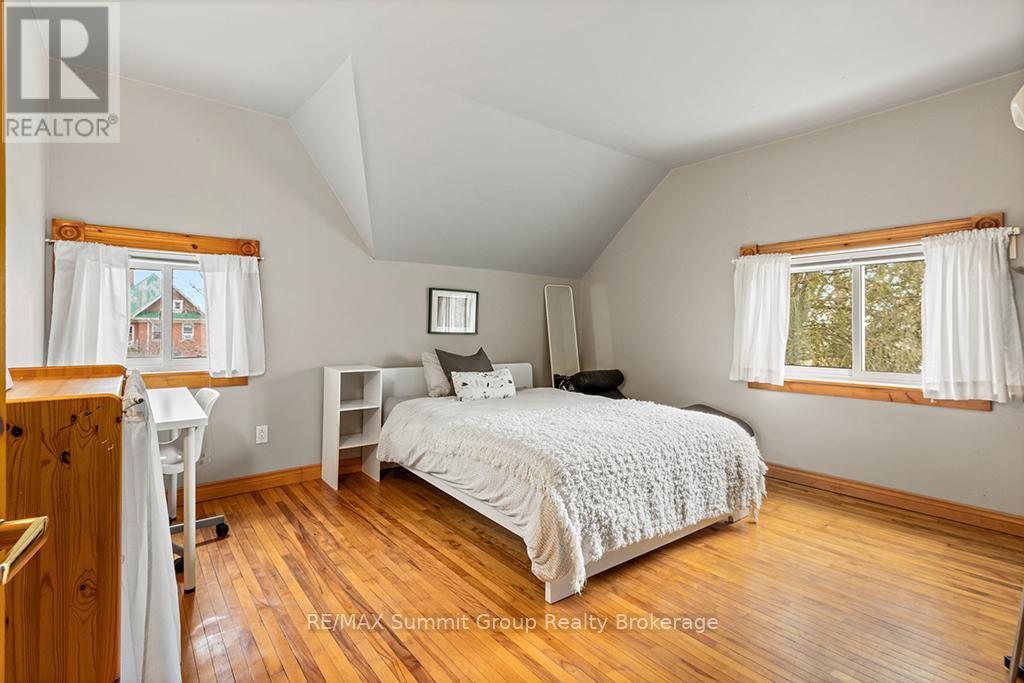 795099 East Back Line, Grey Highlands, Ontario  N0C 1H0 - Photo 22 - X12069953