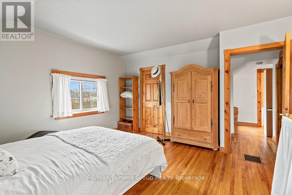 795099 East Back Line, Grey Highlands, Ontario  N0C 1H0 - Photo 23 - X12069953