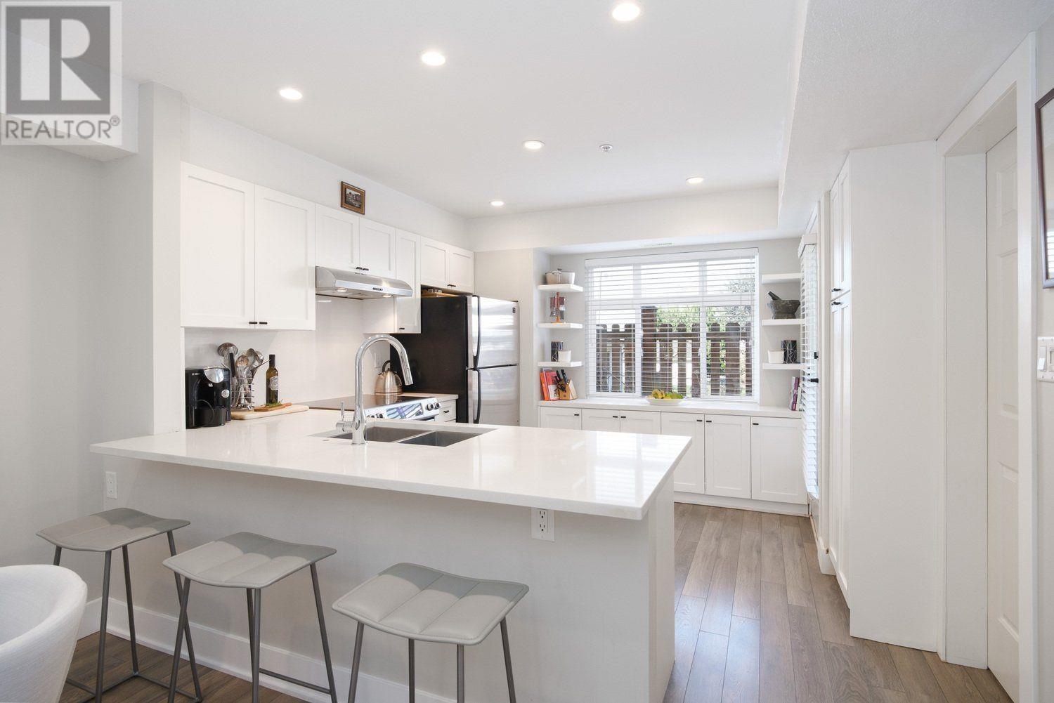 1635 Mclean Drive, Vancouver, British Columbia  V5L 5E3 - Photo 12 - R2987500