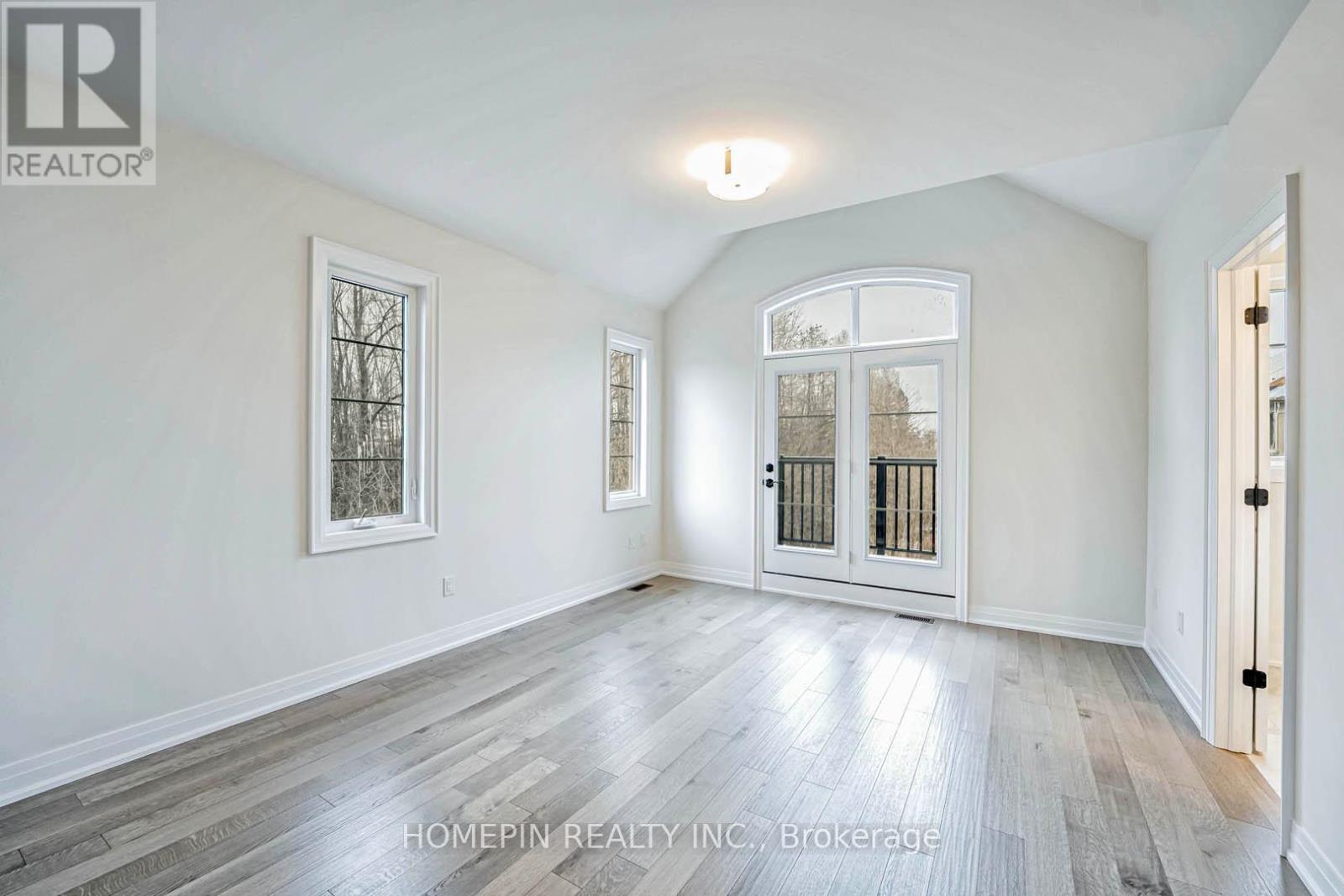 8 Gardeners Lane, Markham, Ontario  L6C 3L5 - Photo 17 - N12069814