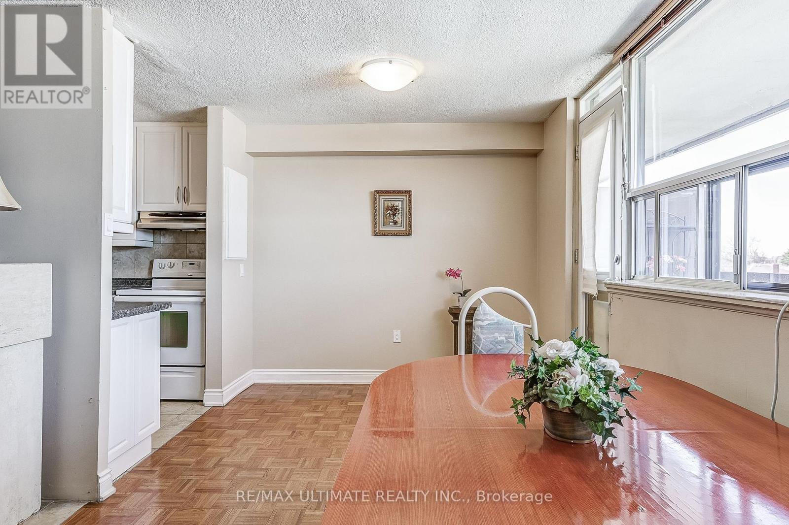1005 - 541 Blackthorn Avenue E, Toronto, Ontario  M6M 5A6 - Photo 12 - W12069868
