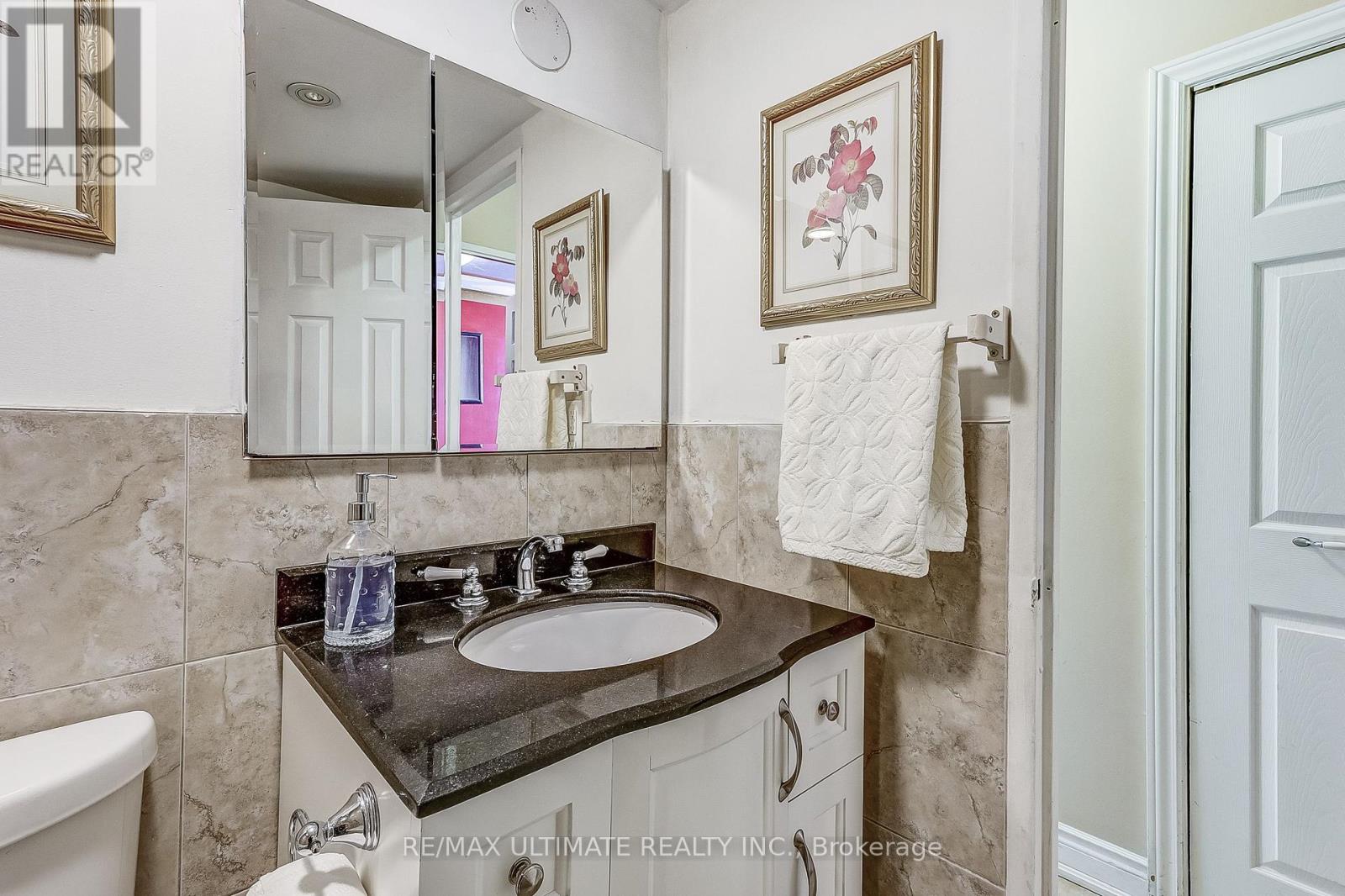 1005 - 541 Blackthorn Avenue E, Toronto, Ontario  M6M 5A6 - Photo 18 - W12069868