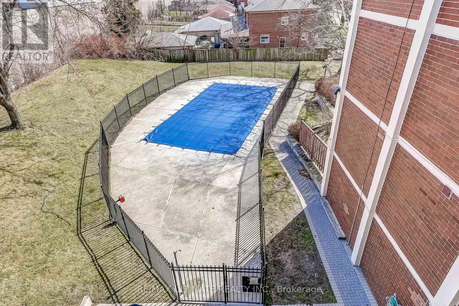 1005 - 541 Blackthorn Avenue E, Toronto, Ontario  M6M 5A6 - Photo 26 - W12069868