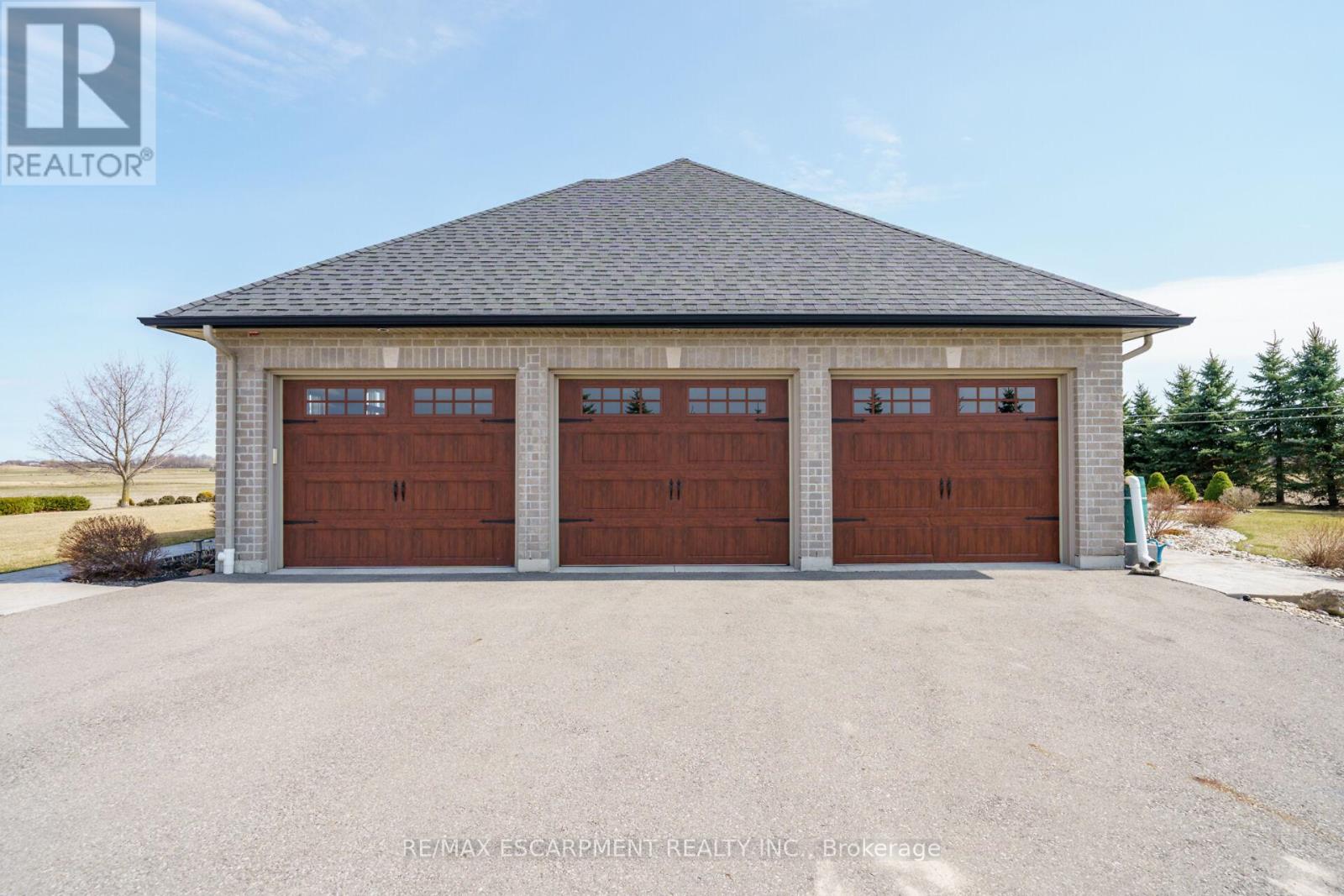 1587 Haldibrook Road, Haldimand, Ontario  N3W 1W6 - Photo 2 - X12069871