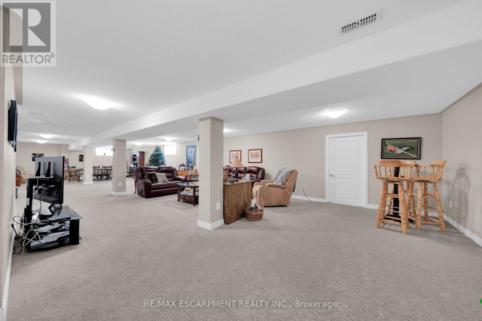 1587 Haldibrook Road, Haldimand, Ontario  N3W 1W6 - Photo 28 - X12069871