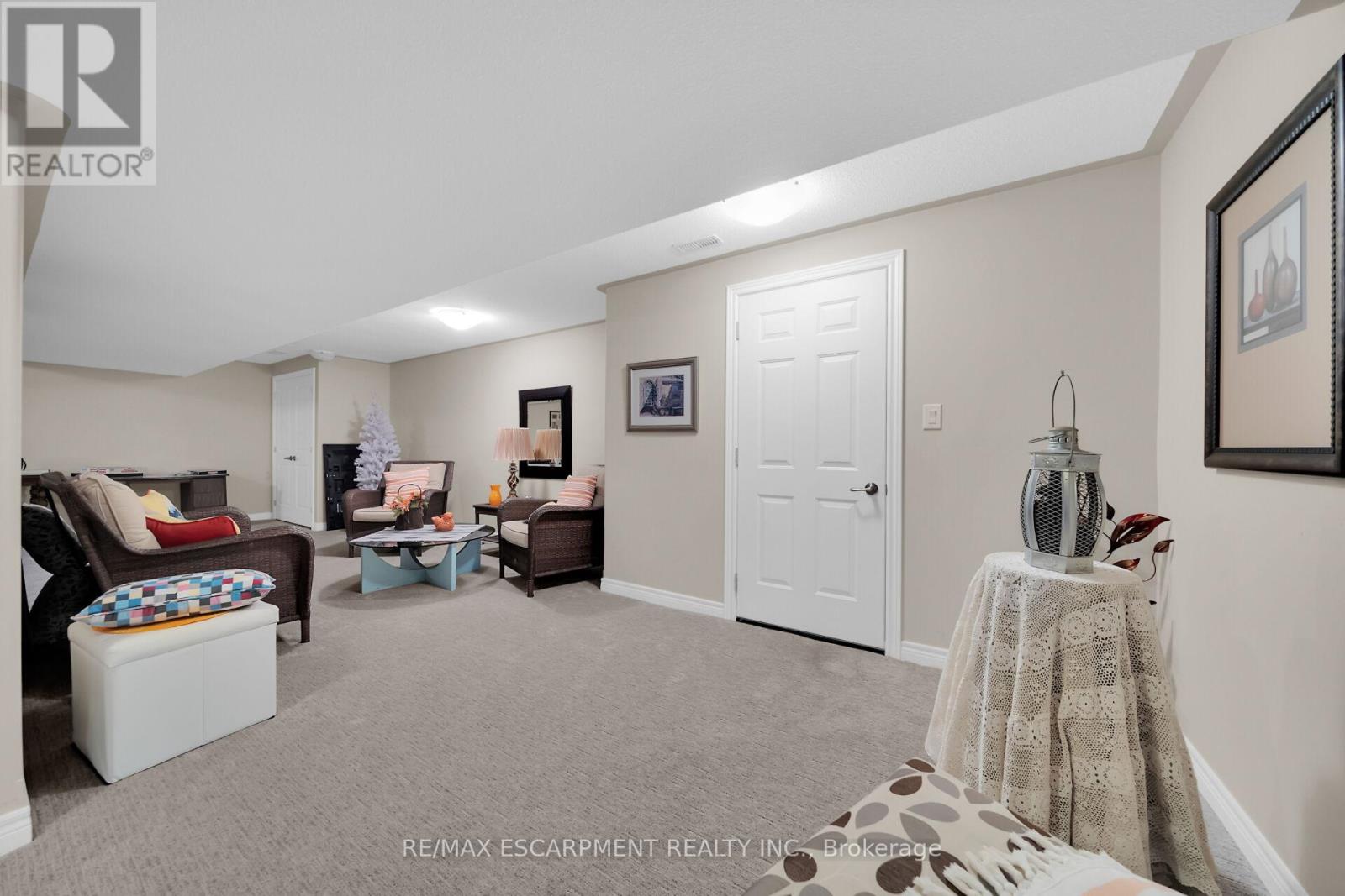 1587 Haldibrook Road, Haldimand, Ontario  N3W 1W6 - Photo 33 - X12069871
