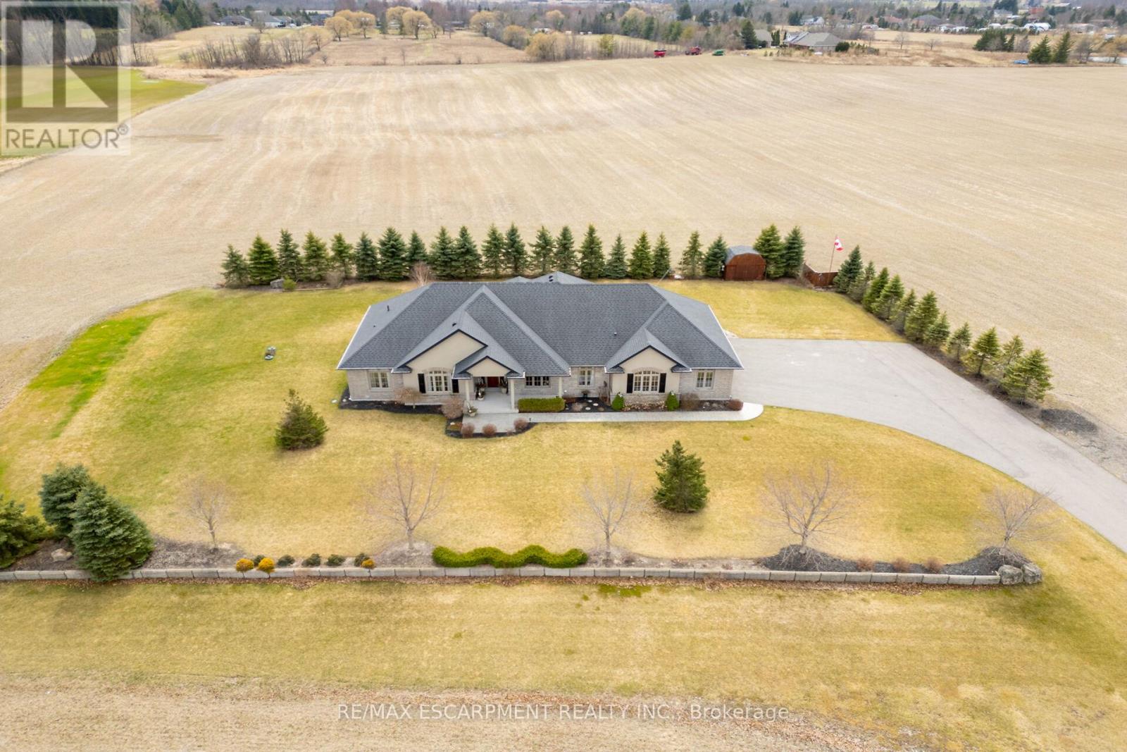 1587 Haldibrook Road, Haldimand, Ontario  N3W 1W6 - Photo 5 - X12069871