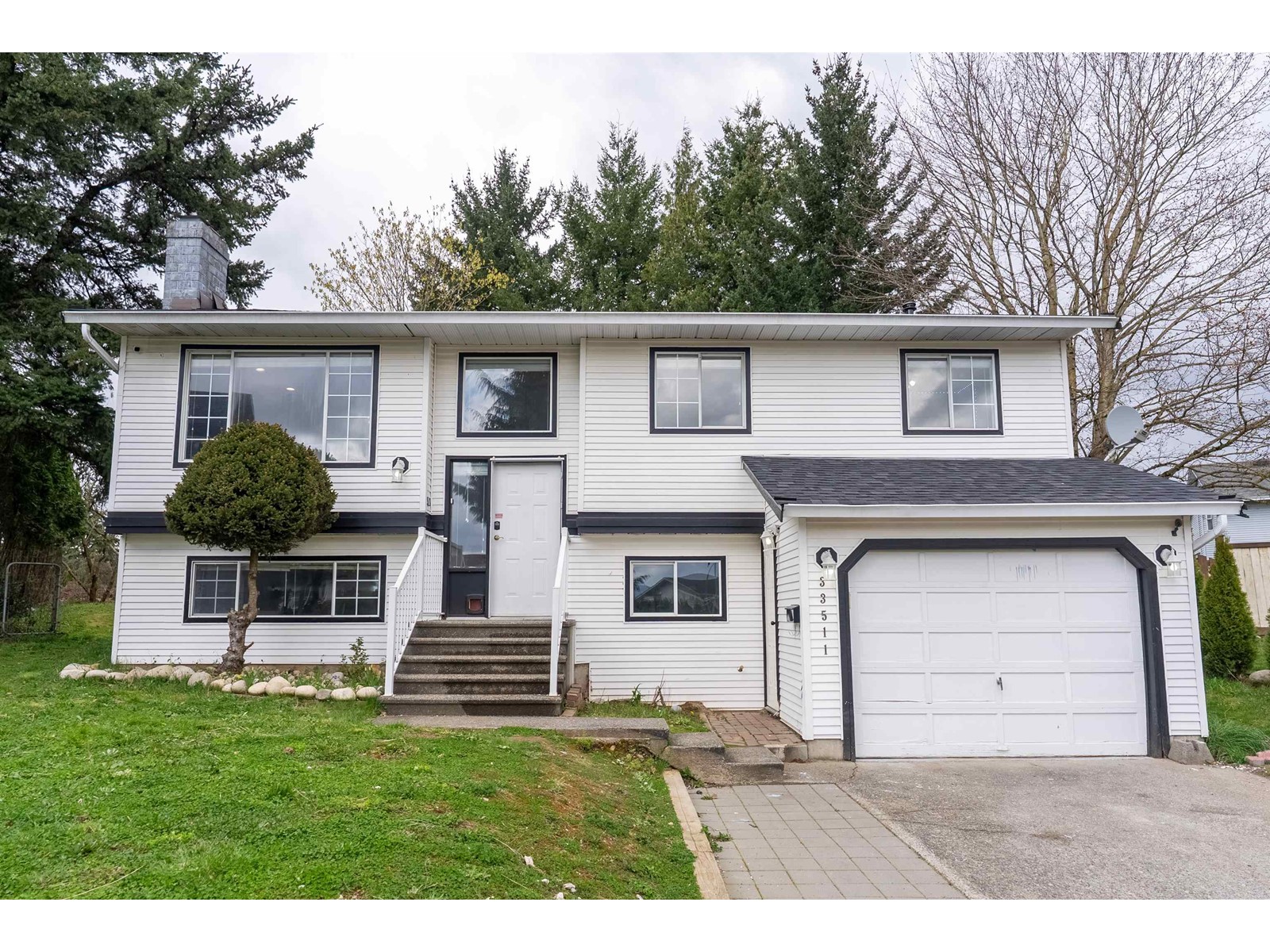 Property at 33511 KINSALE PLACE image 1