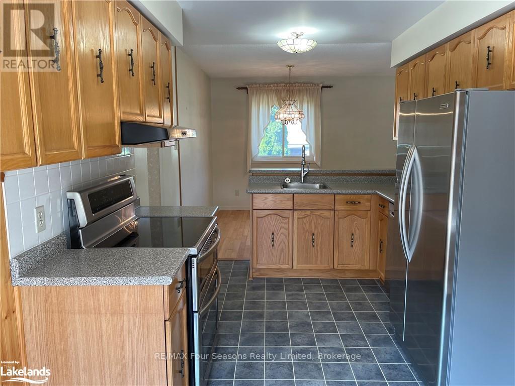 97 Lockhart Road, Collingwood, Ontario  L9Y 4M5 - Photo 3 - S12069967