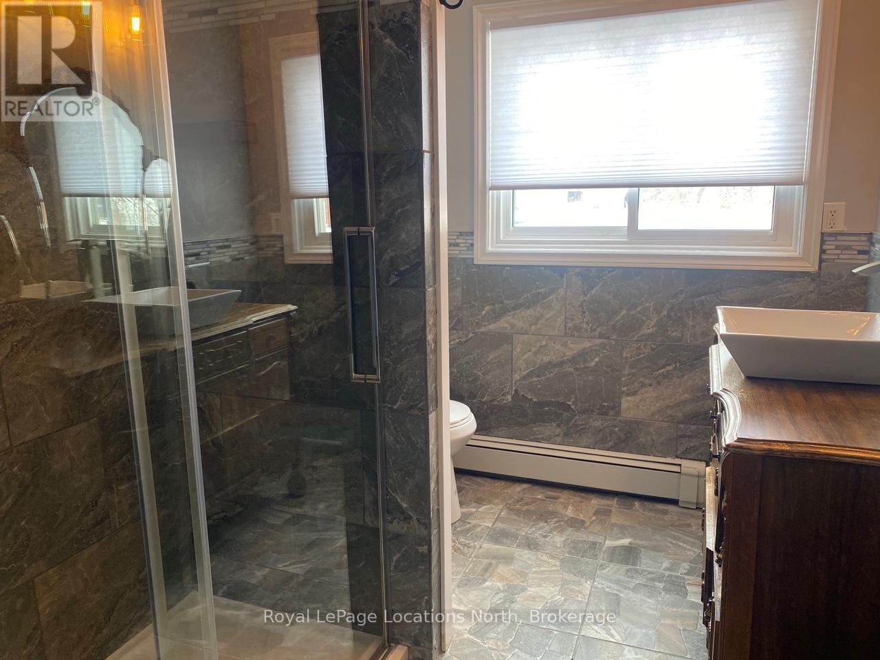 Upper Level - 7344 26 Highway E, Clearview, Ontario  L0M 1S0 - Photo 11 - S11991128