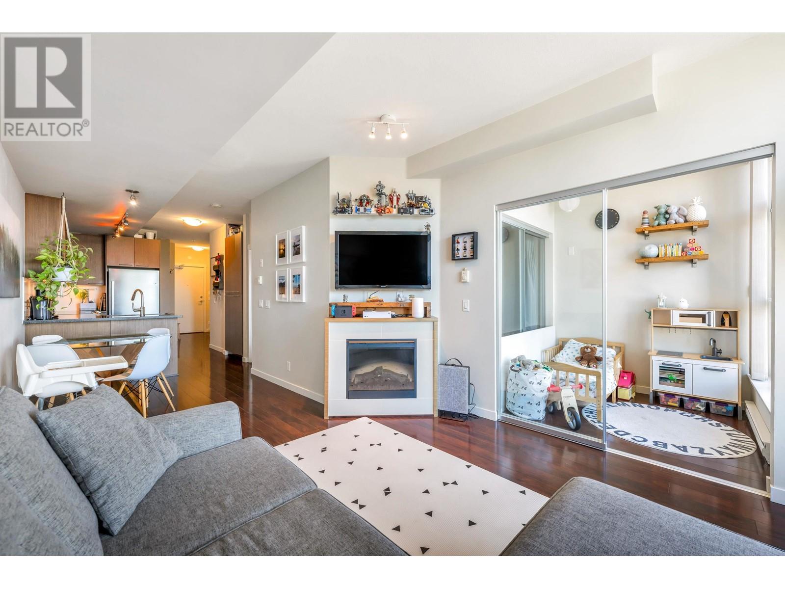 305 2008 E 54th Avenue, Vancouver, British Columbia  V5P 1Y6 - Photo 10 - R2987678