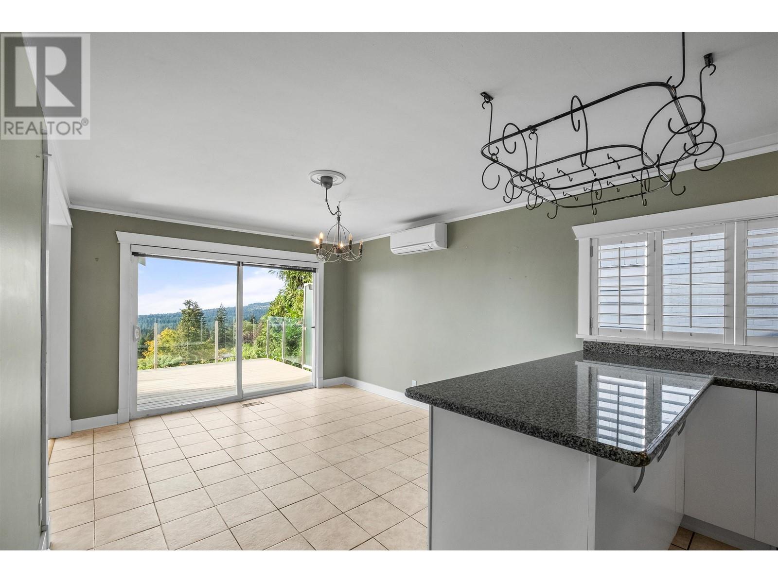 353 Newdale Court, North Vancouver, British Columbia  V7N 3H3 - Photo 12 - R2987625