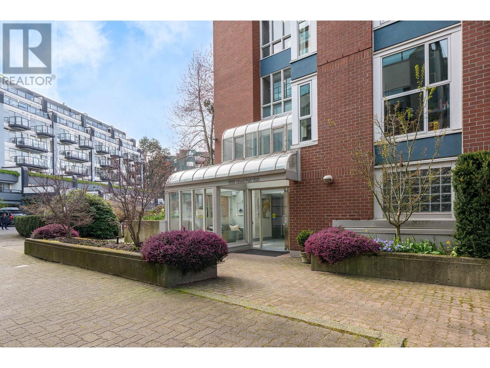 107 1502 Island Park Walk, Vancouver, British Columbia  V6H 3Z8 - Photo 1 - R2987725