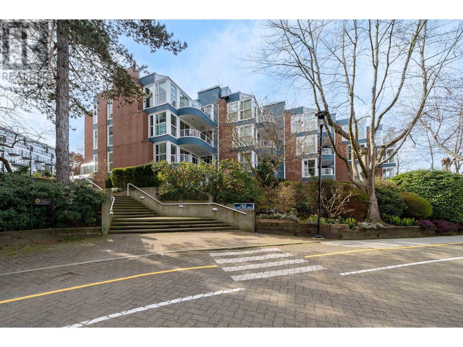107 1502 Island Park Walk, Vancouver, British Columbia  V6H 3Z8 - Photo 2 - R2987725