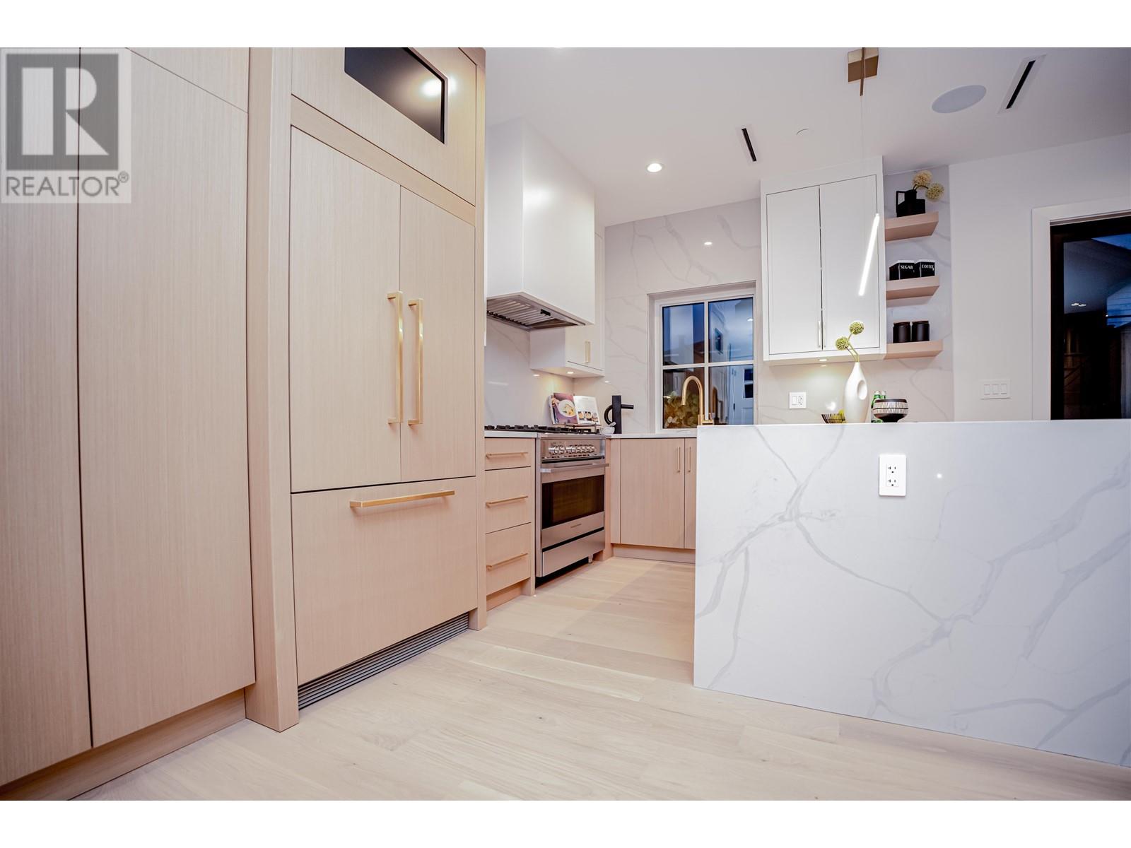 4856 Dumfries Street, Vancouver, British Columbia  V5N 3T9 - Photo 6 - R2987742
