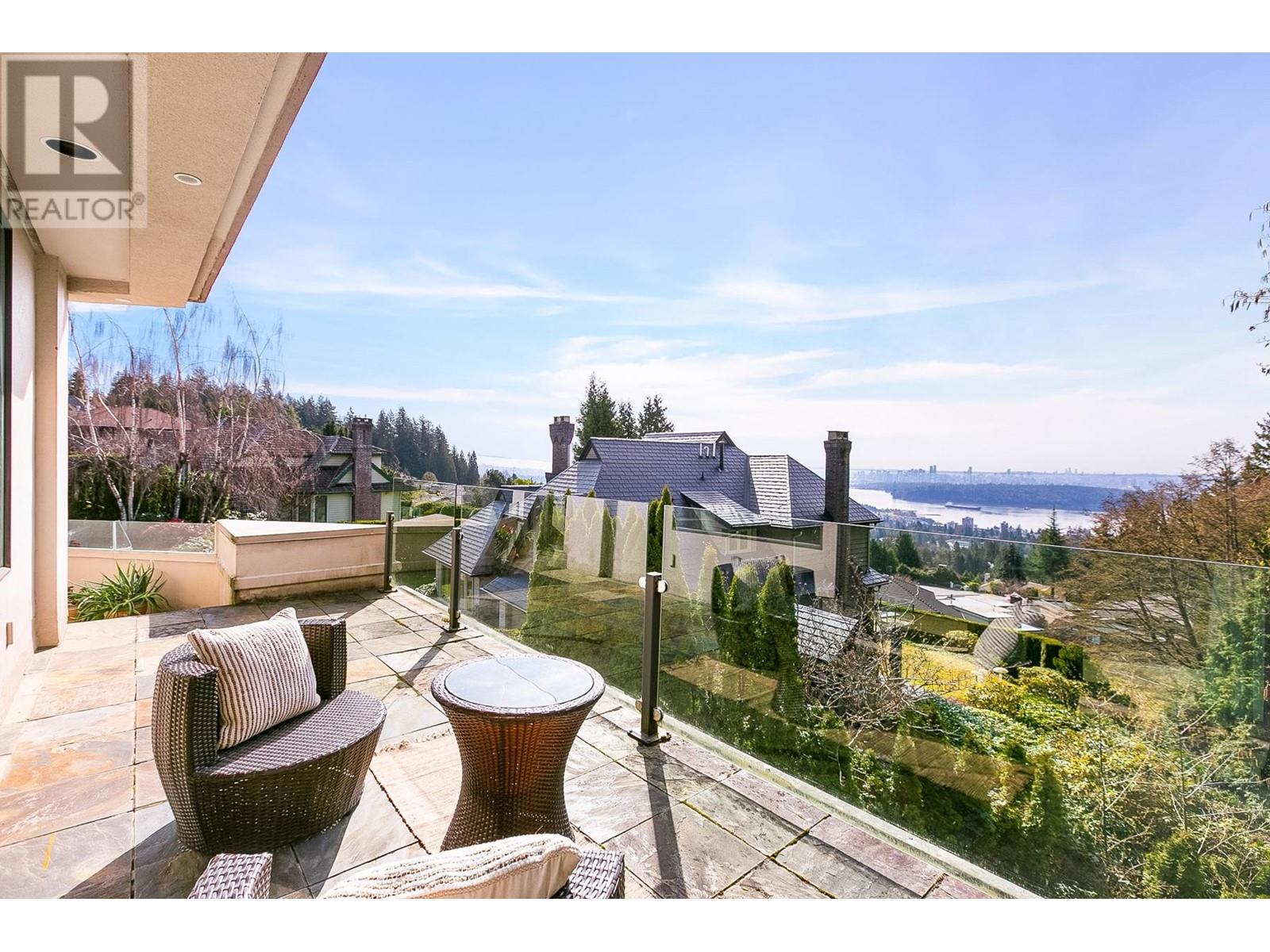 2490 Westhill Court, West Vancouver, British Columbia  V7S 3A5 - Photo 15 - R2987741
