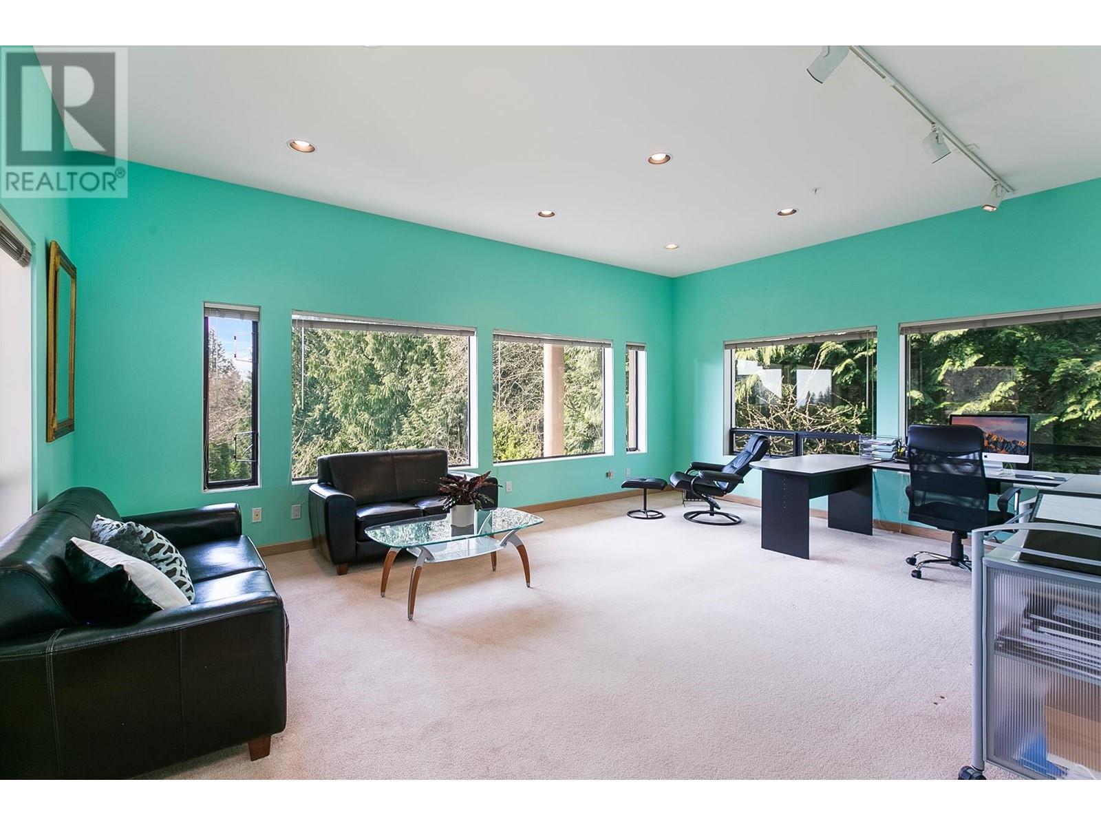 2490 Westhill Court, West Vancouver, British Columbia  V7S 3A5 - Photo 23 - R2987741