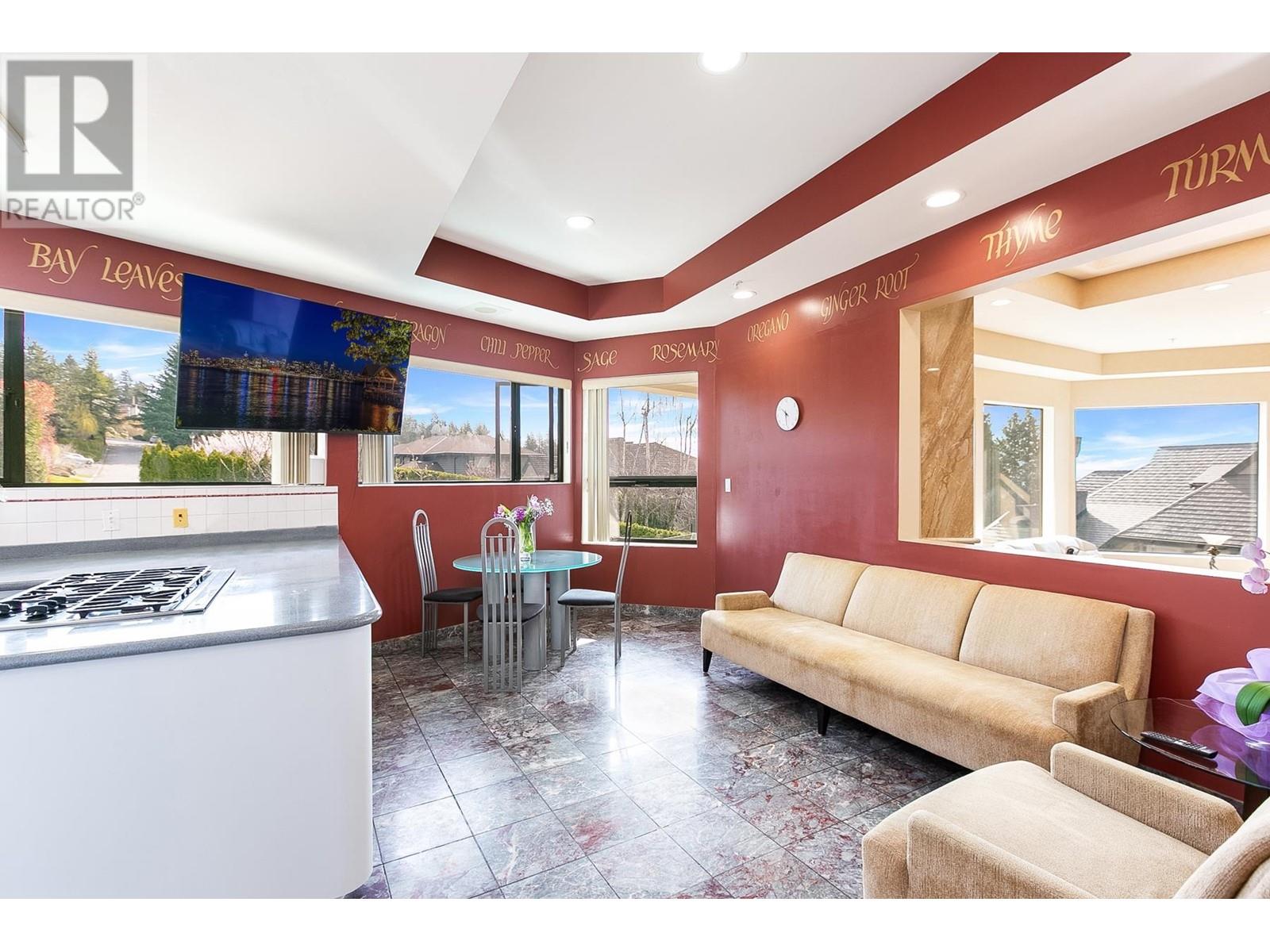 2490 Westhill Court, West Vancouver, British Columbia  V7S 3A5 - Photo 8 - R2987741